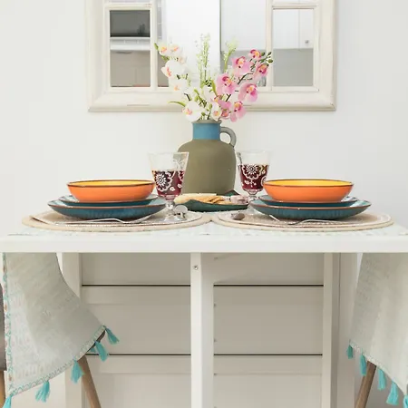 C80 - Rustic Chic Downtown شقة *