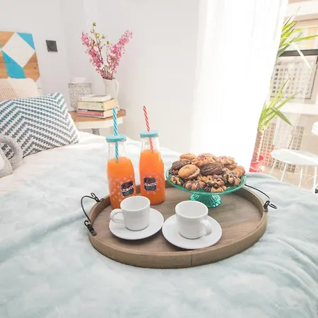 C80 - Rustic Chic Downtown Apartment