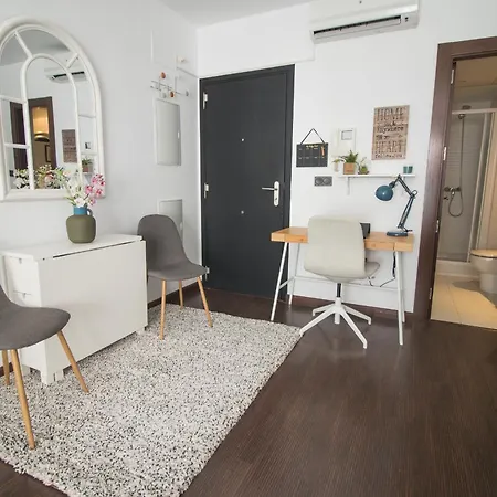 C80 - Rustic Chic Downtown * Malaga